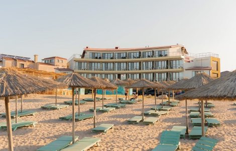 Cine a pus mâna pe Hotelul Victory din Vama Veche? Află ce companie surprinzătoare a făcut achiziția!