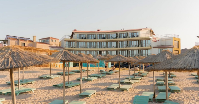 Cine a preluat Hotelul Victory din Vama Veche? Află surpriza!