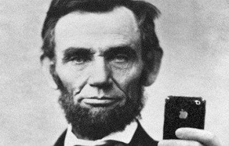 Super Comic: Daca personalitatile istorice ar fi avut cont pe Instagram