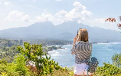 Descoperă orașul românesc...