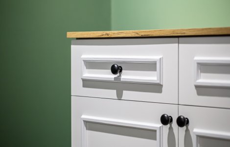 Tendințe în designul canturilor pentru mobilă: culori și finisaje în vogă