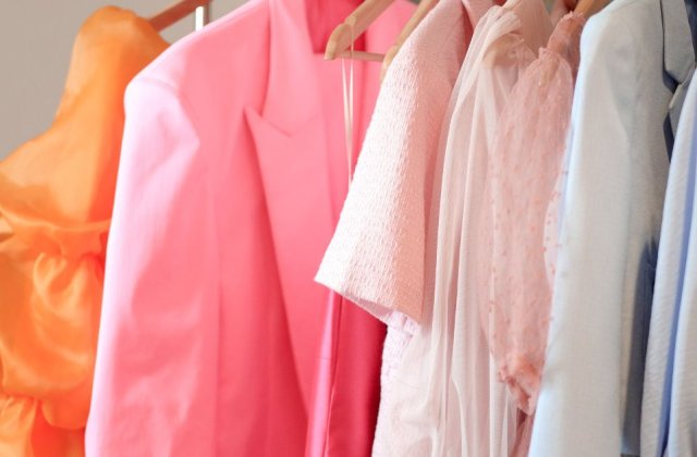 Analiza cromatica: Ghidul complet pentru alegerea paletei de culori potrivite. Teoria si combinatii esentiale