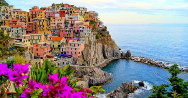  Top  8 motive sa vizitezi Cinque Terre vara aceasta