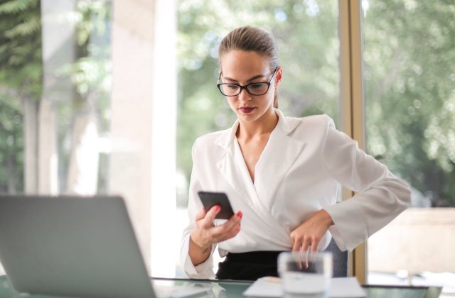 Cum &icirc;ți afectează stresul și dieta de la birou sănătatea inimii