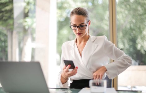 Cum îți afectează stresul și dieta de la birou sănătatea inimii