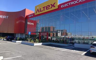 Altex inaugurează cel mai...