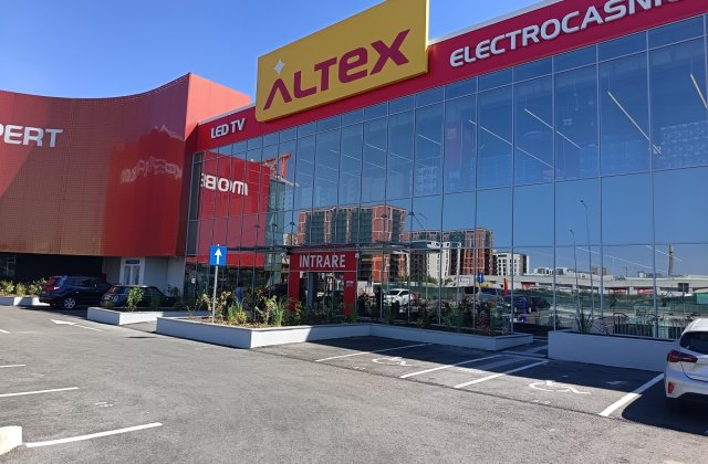 Altex inaugurează cel mai mare magazin de tehnologie &icirc;n zona Pallady &ndash; București