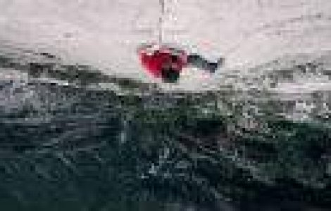 Nu te uita la acest clip daca ai frica de inaltime!