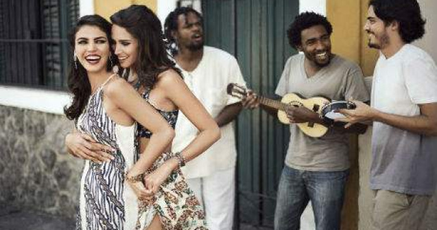 Dragostea este egala: Cele mai frumoase fotografii cu cupluri gay