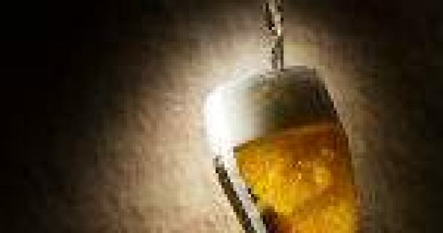 Consumul moderat de bere poate preveni instalarea dementei