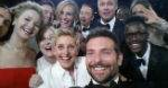 Un "selfie" realizat la gala Oscar a devenit cel mai popular mesaj in social media