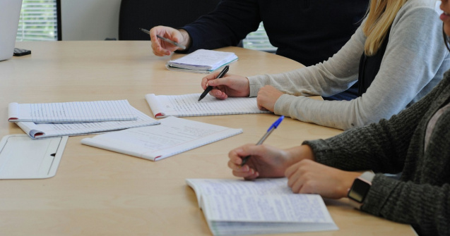 Tinerii sub 30 de ani din Brașov: cum te poate ajuta un curs de calificare