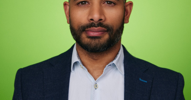 Bitcoin continuă să scadă.