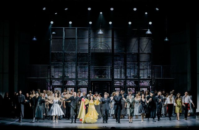 Premiera spectacolului &bdquo;Carmen&rdquo; de G. Bizet, &icirc;n regia Adei Hausvater, a deschis stagiunea 2025&ndash;2026 a Operei Naționale București sub semnul libertății și al iubirii ca asumare