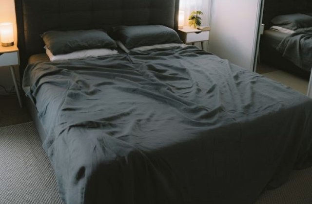 Luxul accesibil care transformă dormitorul &icirc;ntr-un sanctuar: ce dimensiune de pat ai nevoie?