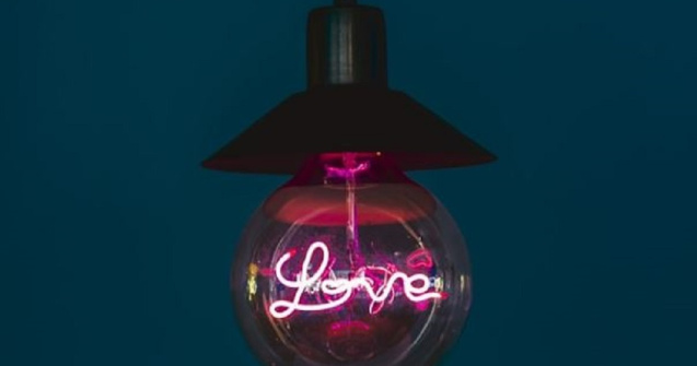 Cum alegi banda LED potrivită dacă vrei iluminat ieftin, dar de calitate