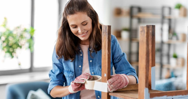 Restaurarea mobilierului vechi: arta de a păstra istoria în casa ta