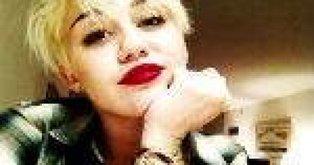  Top  10 Cantareti mainstream care chiar au voce