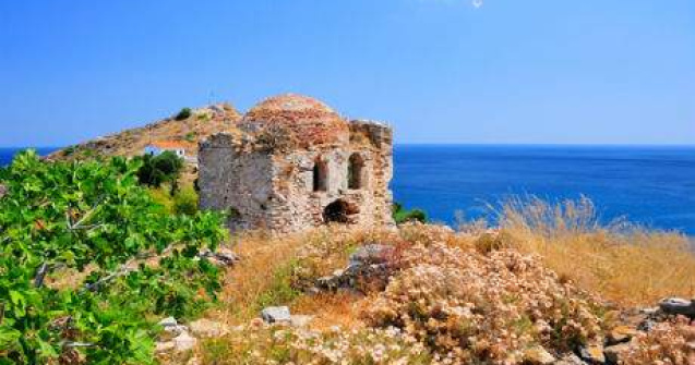  Top  Tu suferi de pareidolie? Cate chipuri poti numara in aceste imagini?