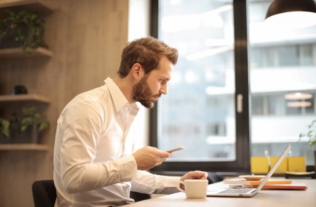 Brandul de &bdquo;unul singur&rdquo;: 4 piloni pentru a te diferenția ca profesionist independent pe o piață aglomerată