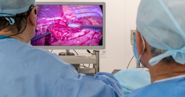 Beneficiile chirurgiei toracice minim invazive: cum îmbunătățește tehnologia