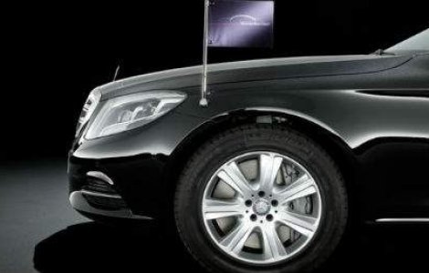 Muschi si rezistenta balistica: Mercedes S 600 Guard - o fortareata