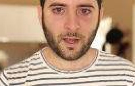 Dincolo de distractie: de ce isi toarna oamenii galeti cu gheata in cap