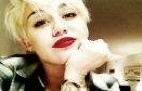  Top  Miley Cyrus chiar poate canta! 7 clipuri LIVE