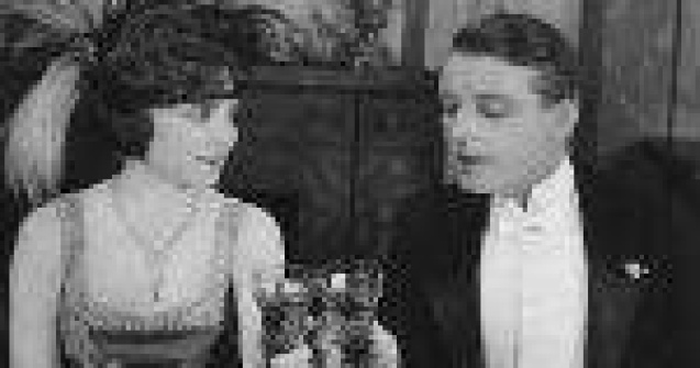 12 sfaturi bizare pentru femei de pe vremea lui mam'mare