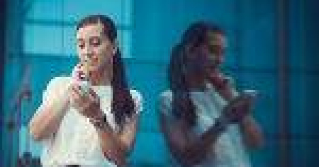 Aplicatii pe care orice femeie moderna trebuie sa le aiba in telefon