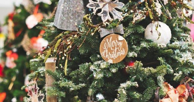 Cum să creezi magia sărbătorilor cu decorațiuni de Crăciun inspirate