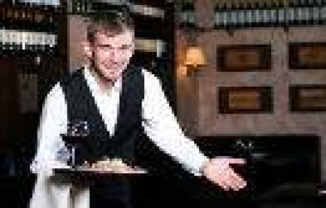 Sigur ti s-a intamplat si tie! Cum isi INSALA restaurantele clientii