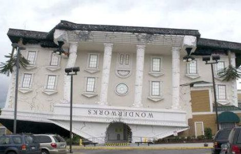  Top  TOP 7 constructii care sfideaza orice regula