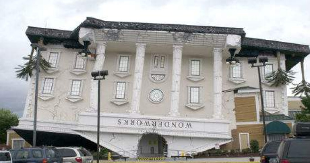  Top  TOP 7 constructii care sfideaza orice regula