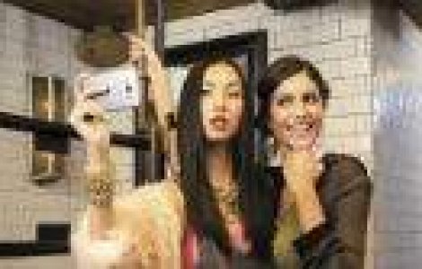 Samsung Electronics lanseazaGalaxy A5 si Galaxy A3