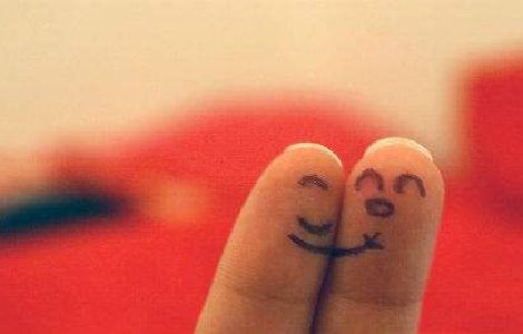 5 motive stiintifice pentru a imbratisa pe cineva astazi