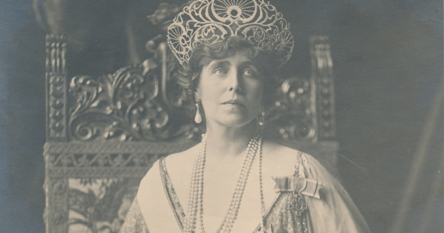 Cazinoul din Constanța și Art Safari prezintă expoziția EA: Regina și Marea