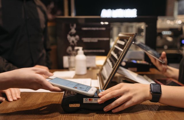 Smart retail: cum alegi soluția fiscală corectă pentru o afacere modernă