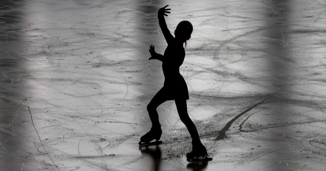 VIDEO: Acum 28 de ani Surya Bonaly a fost sancționată pentru aceeași mișcare