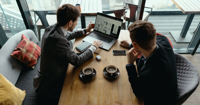 4 metode pentru a-ți pregăti afacerea de un 2026 fără haos administrativ