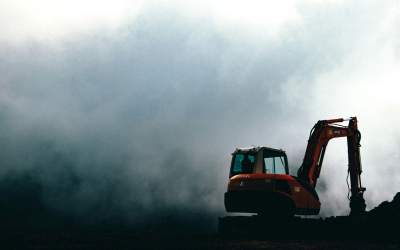 Pericolul din spatele...