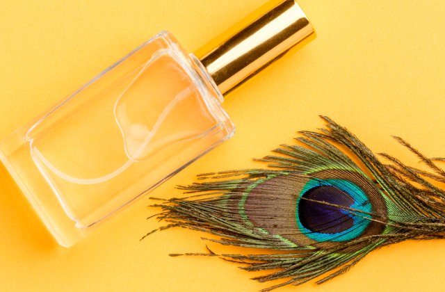 Note grele, persistență mare: de ce parfumurile arăbești sunt at&acirc;t de căutate