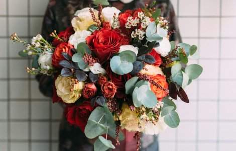 Arta primăverii: combinații de flori care transformă orice buchet