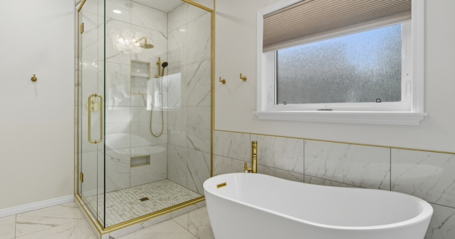 Cum să alegi căzi freestanding pentru hoteluri premium