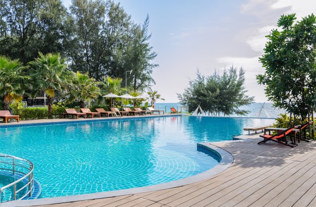 Vara perfectă &icirc;ncepe la piscină
