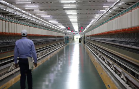 Cum să elimini timpii morți din producție și să îți menții utilajele în mișcare continuă