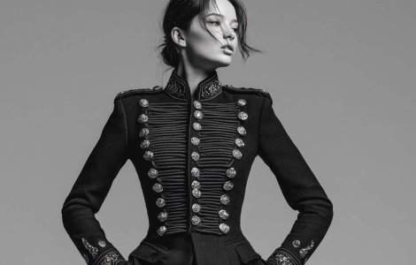 Jachetele de inspirație militară revin în forță