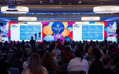 Schimbă idei și perspective...