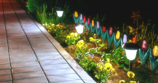 Lămpile solare pentru alei și gradini: modele și recomandari