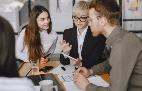 Strategii moderne pentru motivarea și retenția angajaților în companii